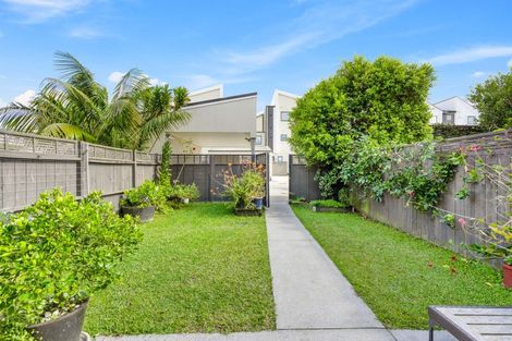 Photo of property in 7 Kanuka Road, Hobsonville, Auckland, 0616