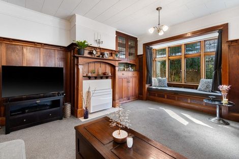 Photo of property in 102 Somerfield Street, Somerfield, Christchurch, 8024