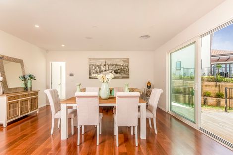 Photo of property in 14 Tauwaka Crescent, Riverhead, 0820