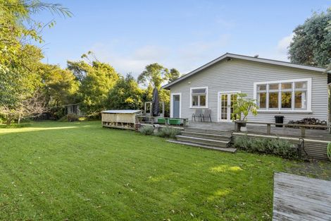 Photo of property in 199 Te Moana Road, Waikanae, 5036