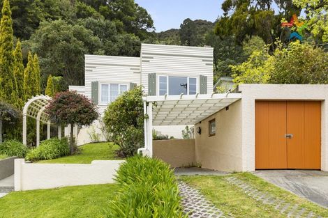 Photo of property in 69 Norton Park Avenue, Fairfield, Lower Hutt, 5011