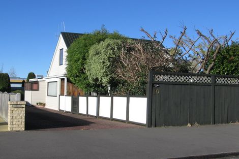 Photo of property in 10 Owen Street, Palmerston North, 4414