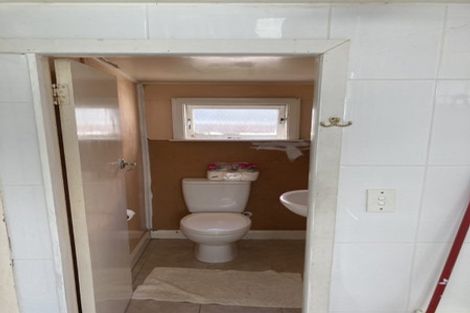 Photo of property in 96 Derwent Street, Island Bay, Wellington, 6023