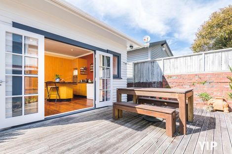 Photo of property in 330 Adelaide Road, Newtown, Wellington, 6021