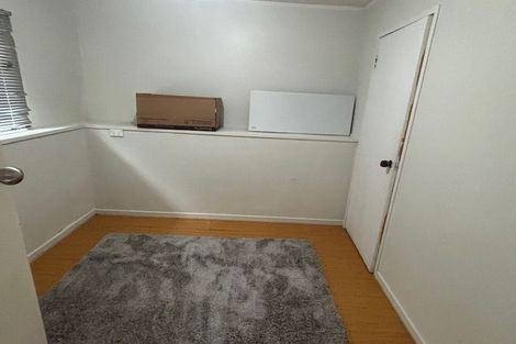 Photo of property in 1/23 Woodcote Drive, Glenfield, Auckland, 0629