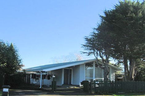 Photo of property in 15 Arawhata Road, Paraparaumu, 5032