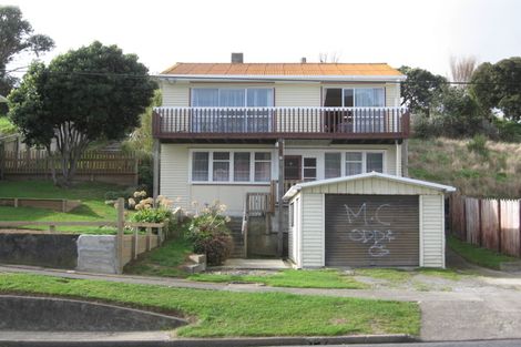 Photo of property in 35 Hampshire Street, Cannons Creek, Porirua, 5024