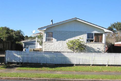 Photo of property in 14 Innismara Avenue, Wattle Downs, Auckland, 2103