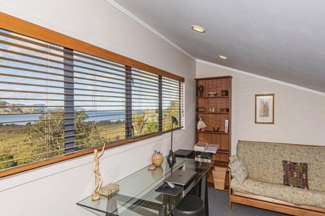 Photo of property in 26 Beach Road, Onerahi, Whangarei, 0110
