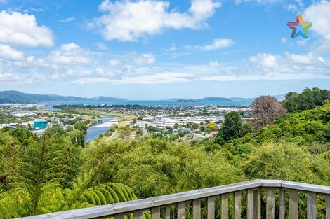 Photo of property in 15 City View Grove, Harbour View, Lower Hutt, 5010