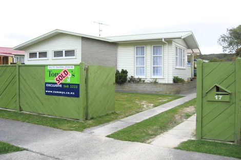 Photo of property in 17 Berkeley Road, Wainuiomata, Lower Hutt, 5014