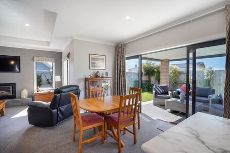 Photo of property in 46 Totara Road, Awapuni, Palmerston North, 4412