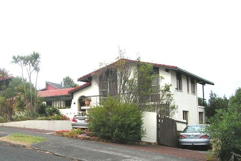 Photo of property in 100 Becroft Drive, Forrest Hill, Auckland, 0620