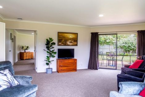Photo of property in 13 Walnut Grove, Whakatane, 3120