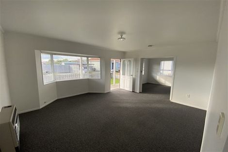 Photo of property in 3 Gibson Court, Roslyn, Palmerston North, 4414
