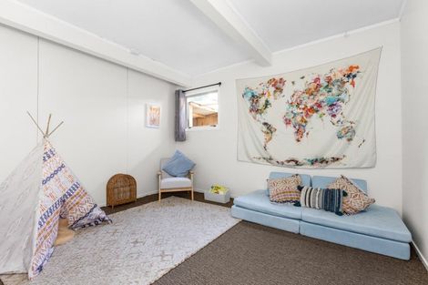 Photo of property in 6 Little Burke Street, Hospital Hill, Napier, 4110