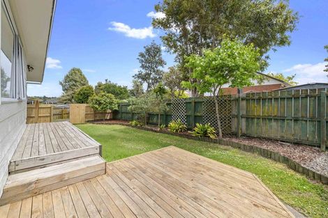 Photo of property in 1/6 De Quincey Terrace, Highland Park, Auckland, 2010