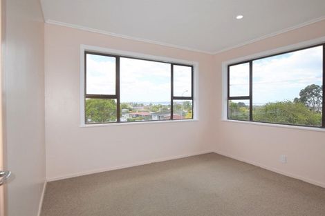 Photo of property in 125 Mcleod Road, Te Atatu South, Auckland, 0610