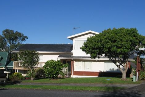 Photo of property in 1/36 Sorrel Crescent, Bucklands Beach, Auckland, 2012