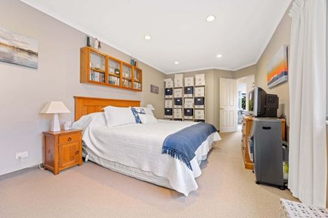 Photo of property in 43 Kinder Street, Acacia Bay, Taupo, 3330