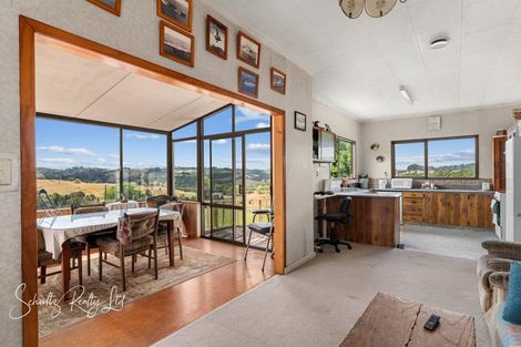 Photo of property in 1820 State Highway 12, Paparoa, 0571