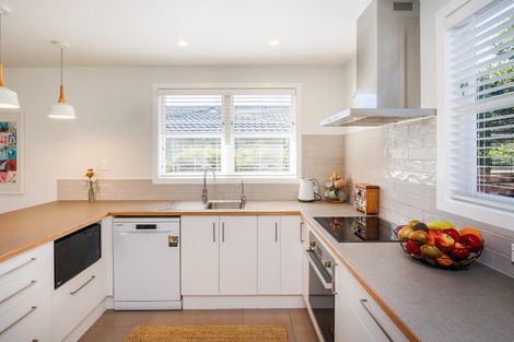 Photo of property in 64 Long Melford Road, Awapuni, Palmerston North, 4412