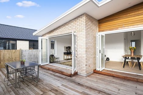 Photo of property in 7 West Avenue, Saint Clair, Dunedin, 9012