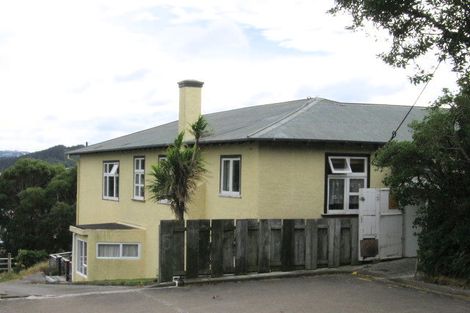 Photo of property in 52 Milne Terrace, Island Bay, Wellington, 6023
