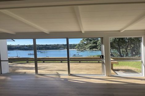 Photo of property in 113 Ferry Parade, Herald Island, Auckland, 0618