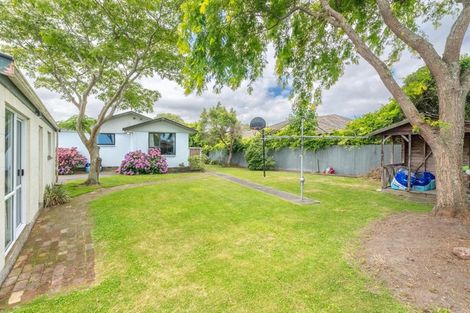 Photo of property in 19 Elwyn Place, Avonhead, Christchurch, 8042
