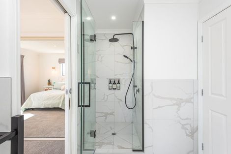 Photo of property in 16 Clyde Road, Upper Riccarton, Christchurch, 8041