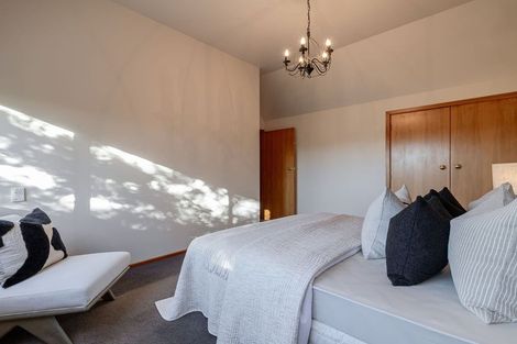 Photo of property in 19 Ruamahanga Crescent, Terrace End, Palmerston North, 4410