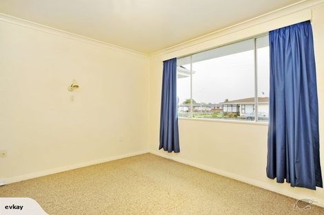 Photo of property in 2 Nairn Crescent, Awapuni, Palmerston North, 4412