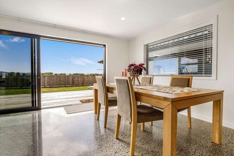 Photo of property in 6 Mcwatters Drive, Ngatea, 3503