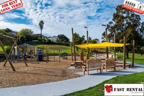 Photo of property in 2/186 Stapleford Crescent, Browns Bay, Auckland, 0630