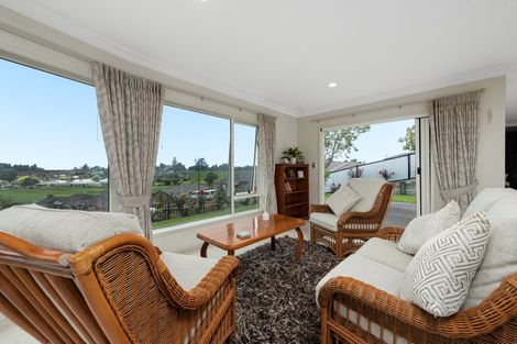 Photo of property in 15 Allanah Place, Te Puke, 3119