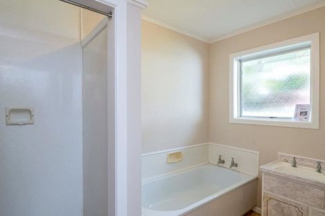 Photo of property in 45 Huia Street, Waikanae, 5036