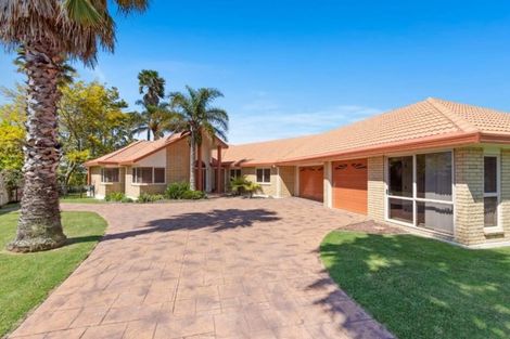 Photo of property in 88 Rushgreen Avenue, Pahurehure, Papakura, 2113