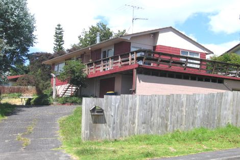 Photo of property in 17 Spinella Drive, Bayview, Auckland, 0629