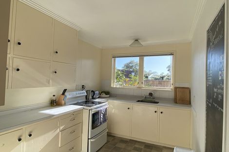 Photo of property in 16b Te Mete Terrace, Merrilands, New Plymouth, 4312