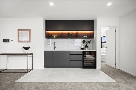 Photo of property in 6 Pukeko Road, Hobsonville, 0616