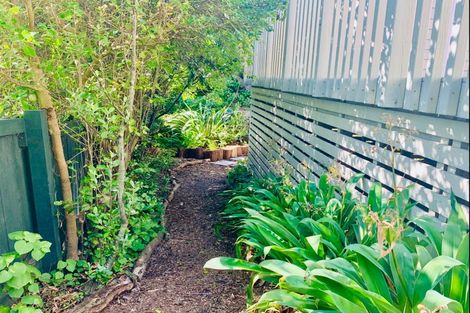 Photo of property in 66 Tilley Road, Paekakariki, 5034