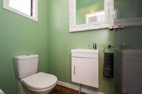 Photo of property in 706 Avenue Road West, Saint Leonards, Hastings, 4120