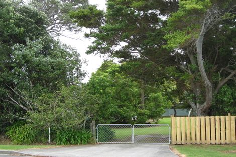 Photo of property in 106 Ladies Mile, Manly, Whangaparaoa, 0930