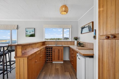 Photo of property in 11 Wintle Street, Mangawhai Heads, Mangawhai, 0505