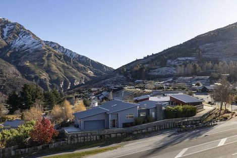 Photo of property in 1 Morning Star Terrace, Arthurs Point, Queenstown, 9371
