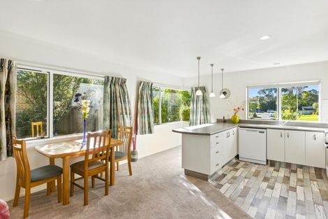 Photo of property in 27 Villa Grove, Paraparaumu, 5032