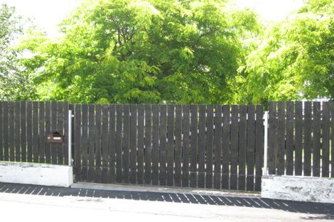 Photo of property in 31 Flavell Street, Heathcote Valley, Christchurch, 8022