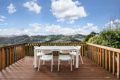 Photo of property in 21 Landsdowne Terrace, Karori, Wellington, 6012