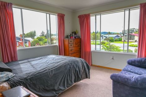 Photo of property in 11 Centennial Avenue, Balclutha, 9230